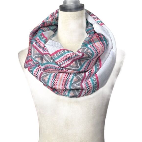 Aztec Designed Multicolored Lightweight Infinity Scarf (One Size) - Picture 11 of 12